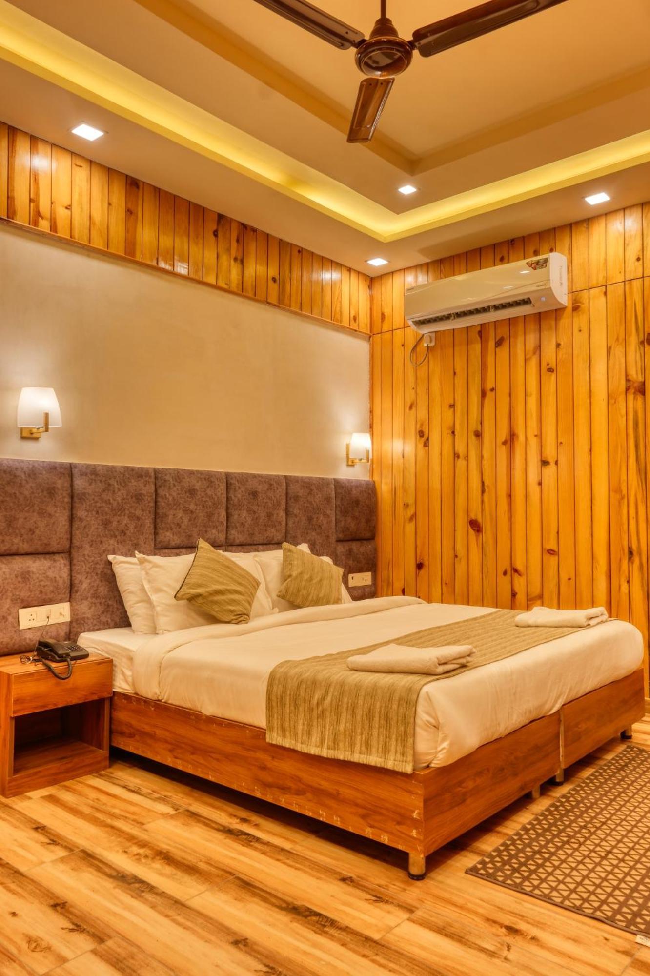 Qcent Woods Resort & Spa, Rishikesh Exterior photo