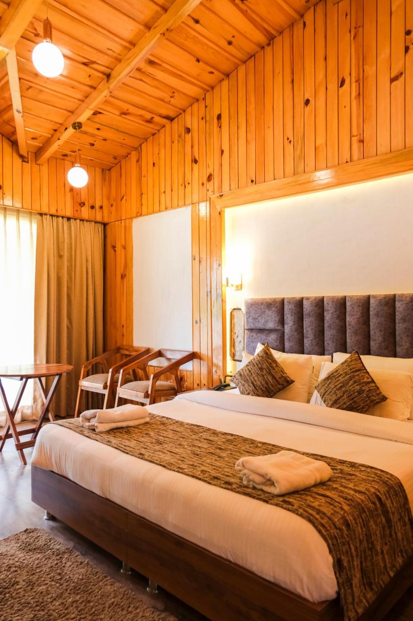 Qcent Woods Resort & Spa, Rishikesh Exterior photo