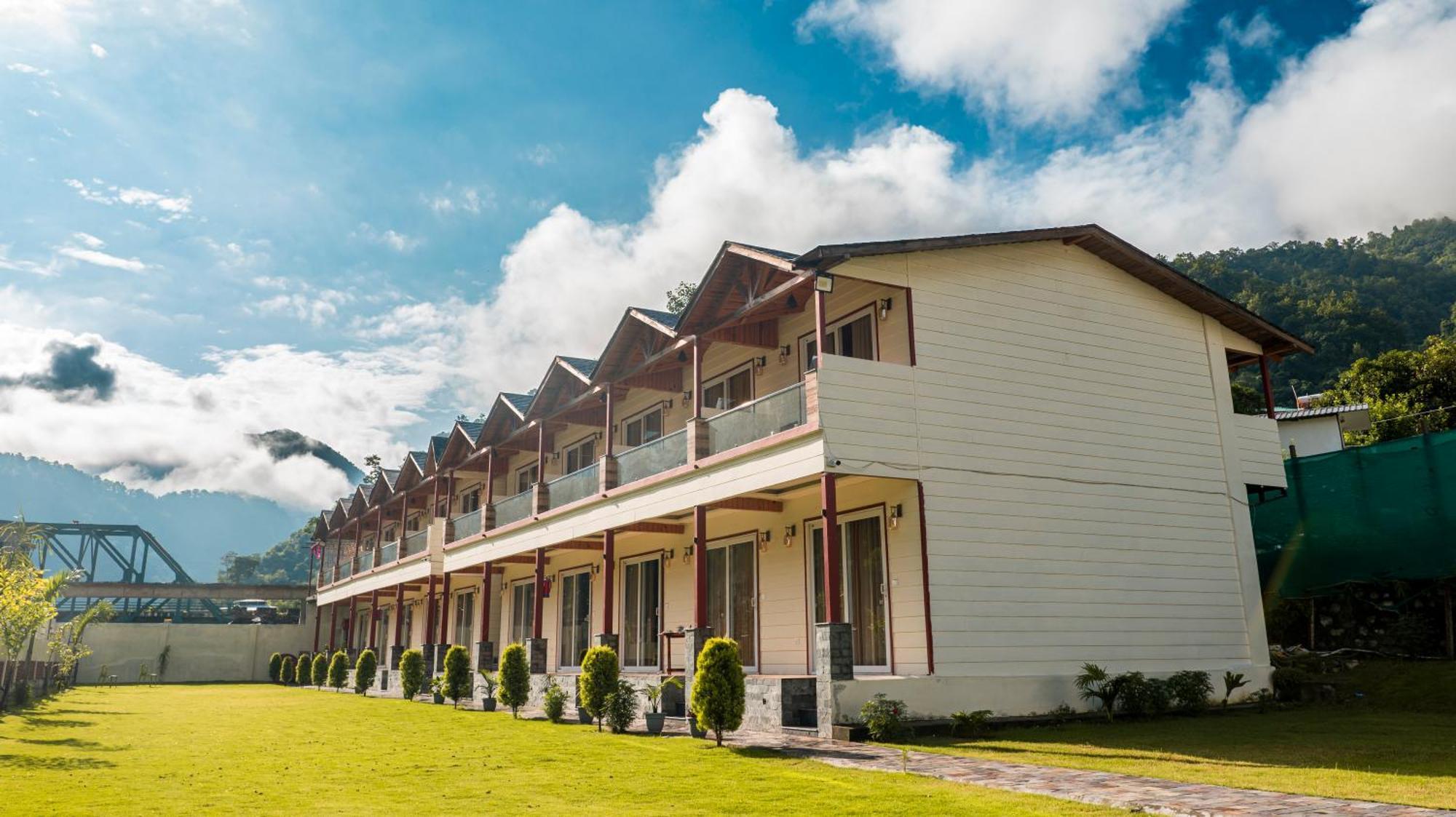 Qcent Woods Resort & Spa, Rishikesh Exterior photo